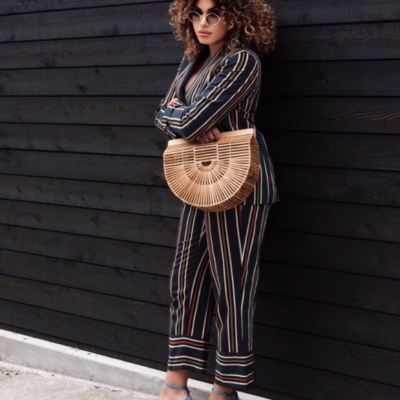 Zara Women Striped Blazer
Chic and sophisticated - Picture 4 of 11